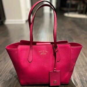 Gucci hot pink leather Swing Tote Bag.